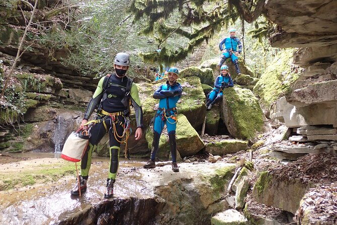 private-canyoning-adventure-in-huesca-2