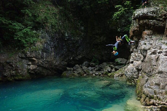 private-canyoning-adventure-in-huesca