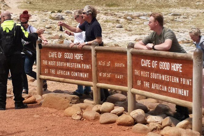 Private Cape of Good Hope Cape Point Penguins KirstenboschTour. - Encountering Penguins at Boulders Beach