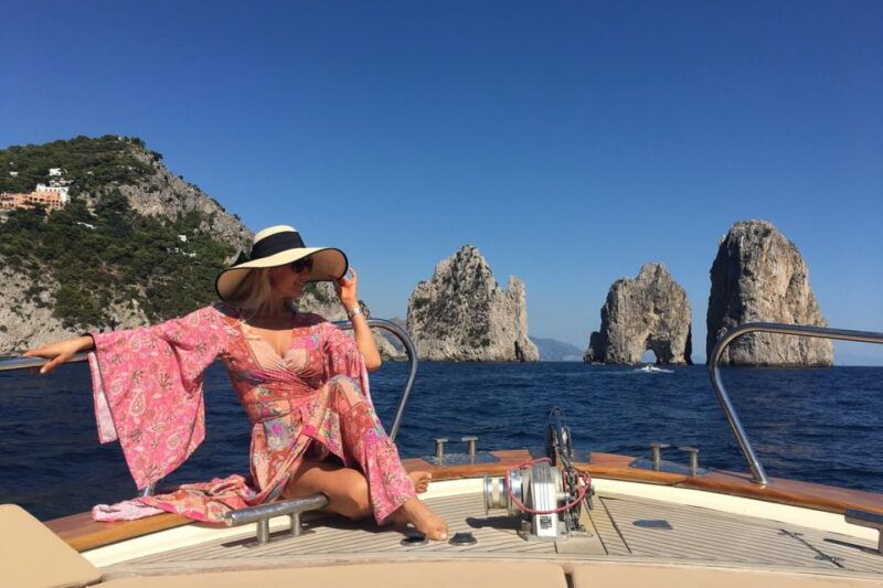 private-capri-boat-tour-from-sorrento