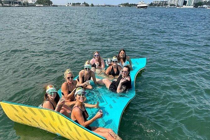 private-captained-boat-tour-in-miami-for-up-to-12-passengers