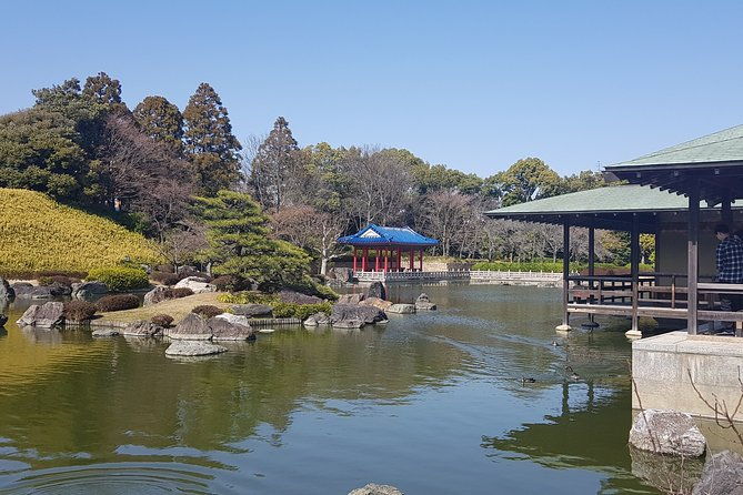 private-car-full-day-tour-of-osaka-temples-gardens-and-kofun-tombs