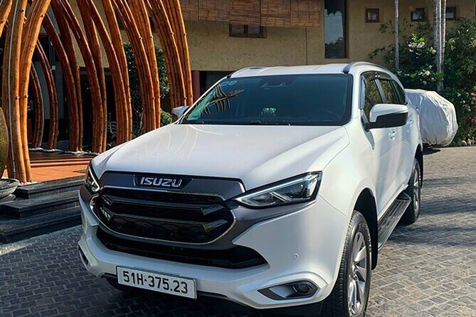 Private Car: Ho Chi Minh Airport(SGN) Tan Son Nhat To Tien Thanh - Introduction: A Smooth Ride from Ho Chi Minh Airport to Tien Thanh