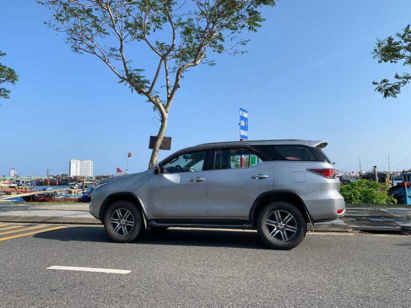 private-car-hue-city-day-trip-with-driver