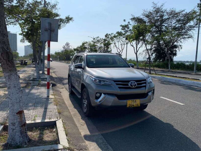 private-car-hue-city-day-trip-with-driver