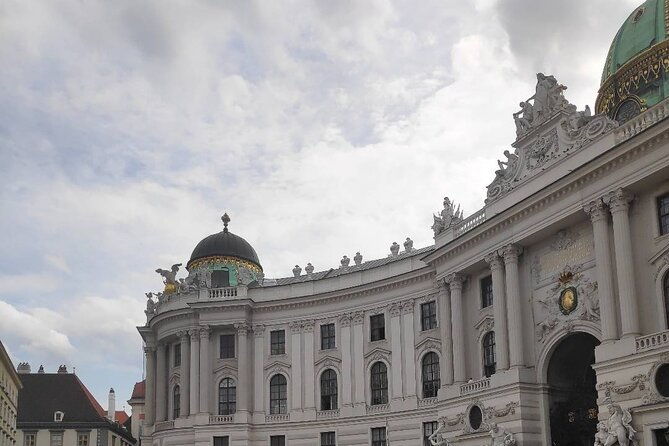 private-car-or-minivan-transfer-from-budapest-to-vienna-or-back