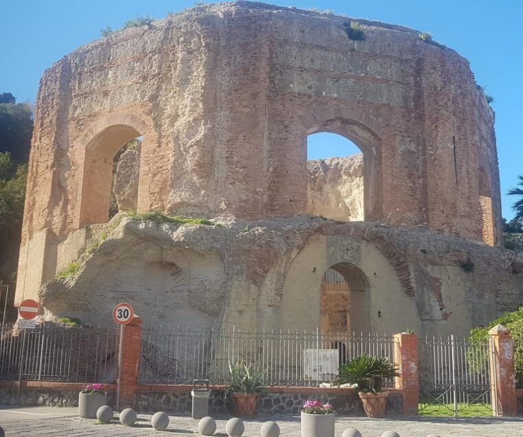private-car-tour-among-the-treasures-of-the-campi-flegrei-in-naples