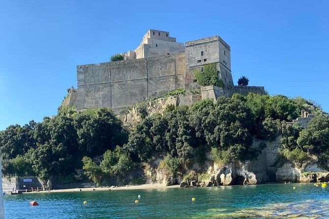 private-car-tour-among-the-treasures-of-the-phlegraean-fields-of-naples