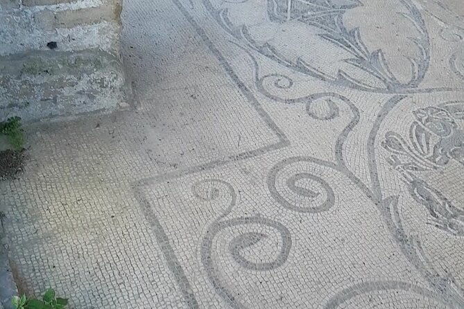 private-car-tour-among-the-treasures-of-the-phlegraean-fields-of-naples