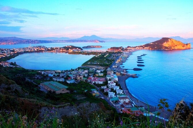 private-car-tour-among-the-treasures-of-the-phlegraean-fields-of-naples