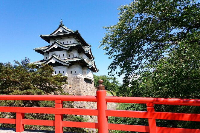 private-car-tour-of-aomori-golden-route