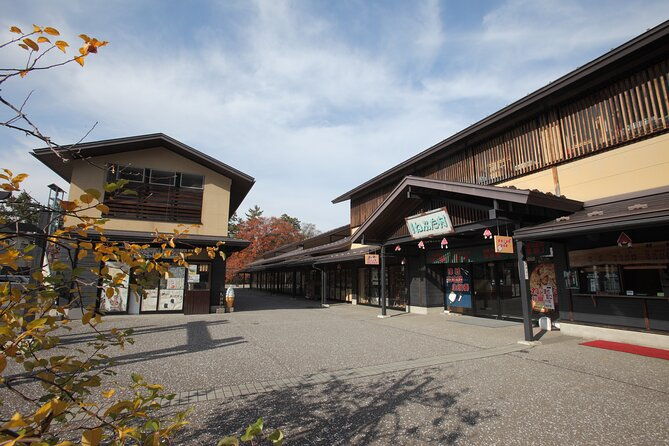 private-car-tour-of-aomori-golden-route