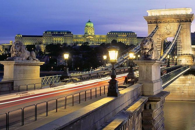 private-car-transfer-from-prague-to-budapest-with-2-hour-stop