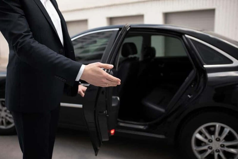 Private Car with Chauffeur Luxury Tour, Le Mont Saint Michel - What the Reviews Say