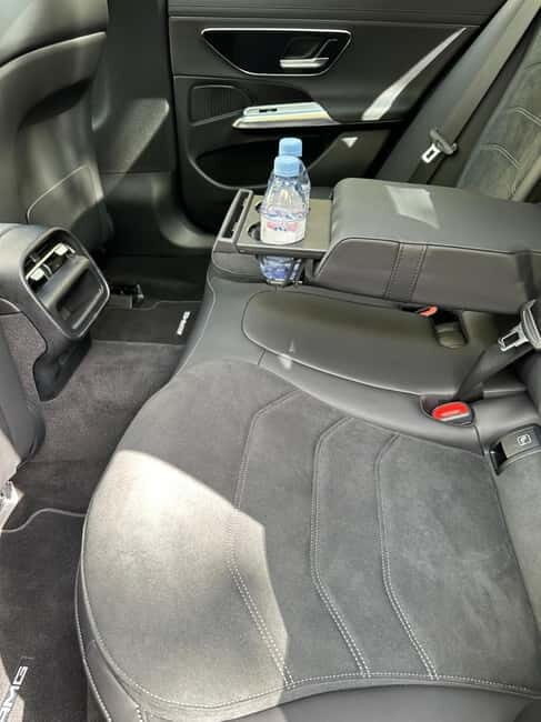 Private Car with Driver Luxury Tour to Château de Versailles - Additional Comfort and Service
