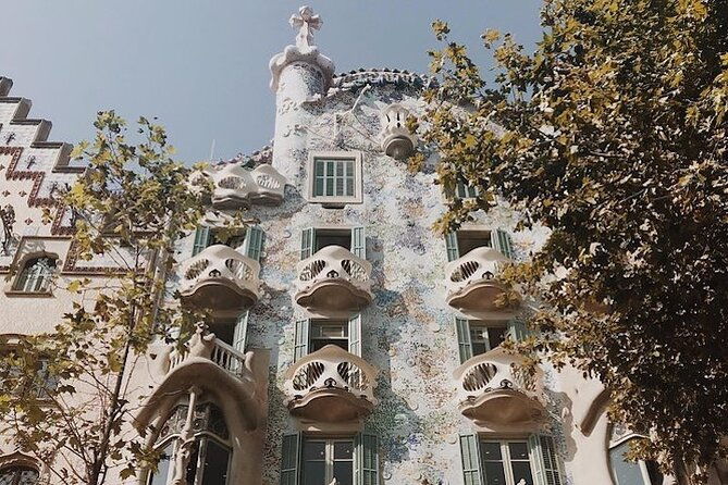 private-casa-batllo-skip-the-line-official-licensed-guide