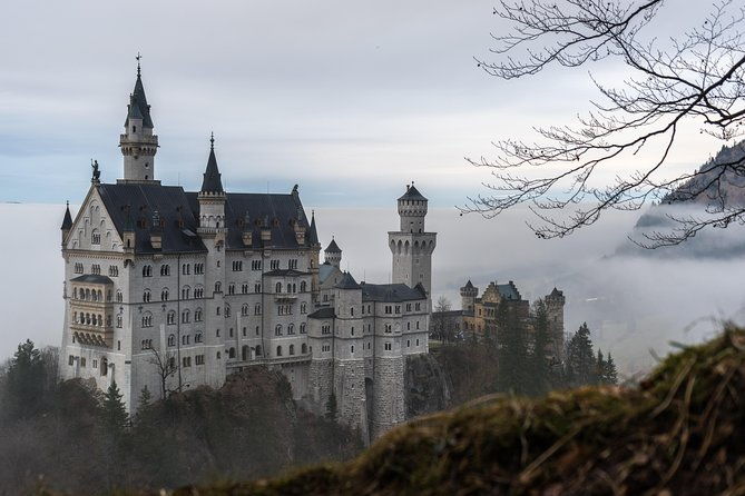 private-castle-tour-from-munich-neuschwanstein-hohenschwangau-and-linderhof-2