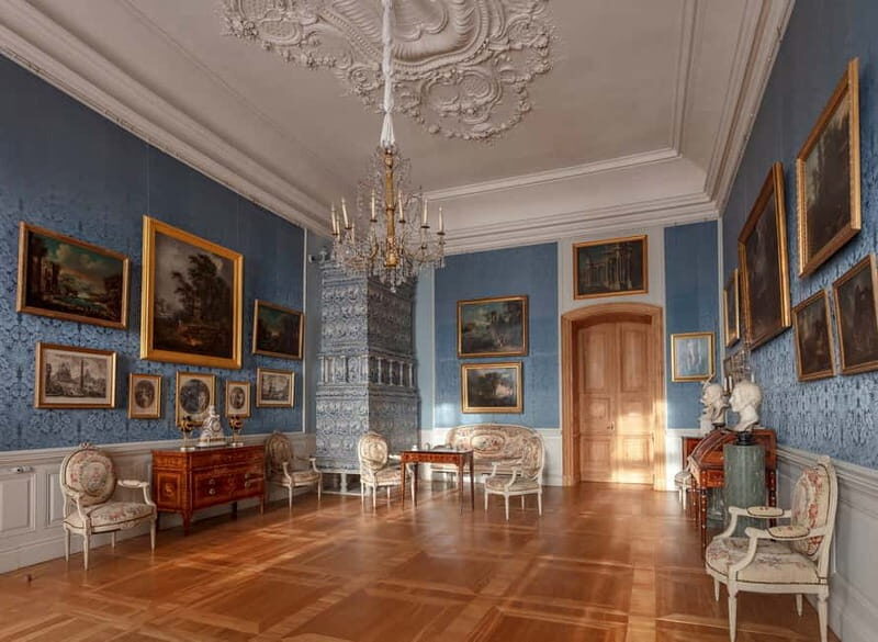 Private Castle tour from Riga:Rundale, Bauska+Hill of Cross - Key Points