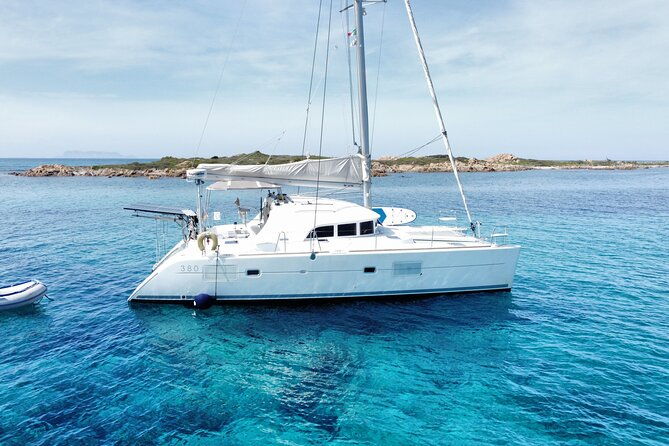 private-catamaran-sailing-trip-around-la-caletta-berchida-sardinia