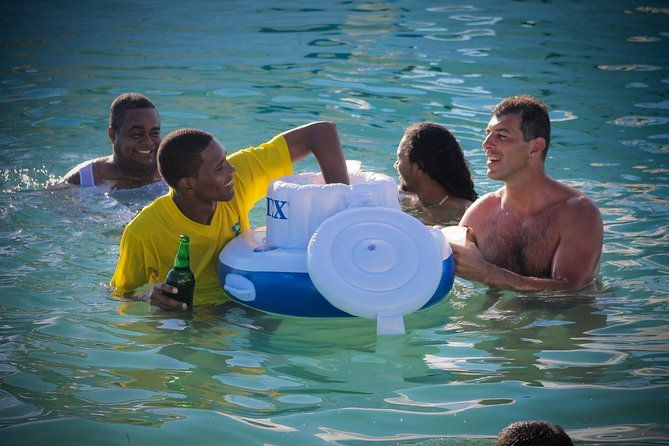 private-catamaran-snorkeling-family-adventure