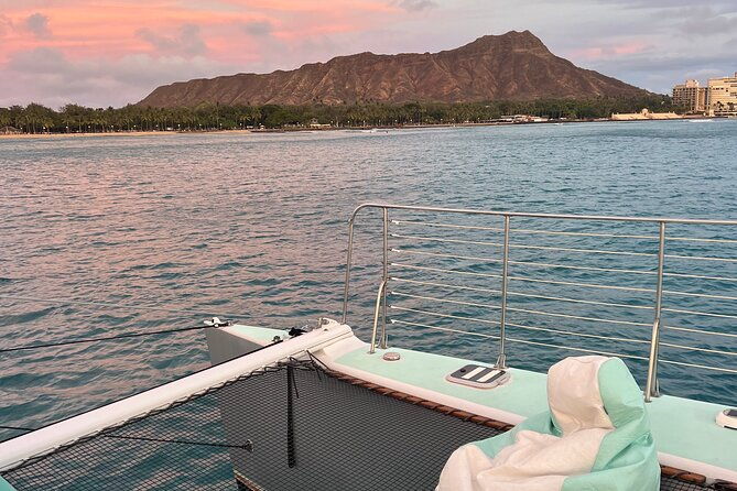private-catamaran-sunset-sail-in-waikiki