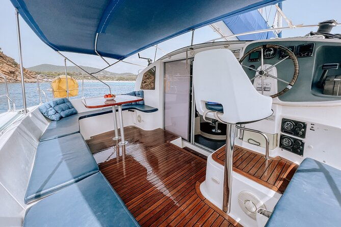 private-catamaran-tour-discovering-ibiza-and-formentera