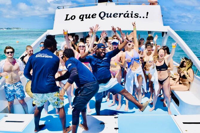 private-catamaran-tour-snorkeling-open-bar-and-slide-water