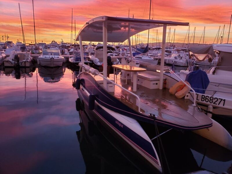 private-catamaran-trip-in-the-bay-of-juan-les-pins-at-sunset