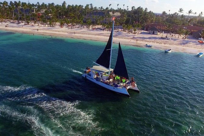 private-catamaran-with-parasailing-snorkeling-hooka-diving