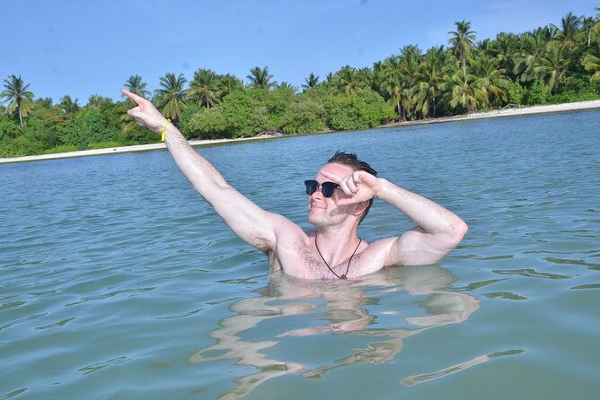 private-catamaran-wonderful-snorqueling-slide-entartaiment-team