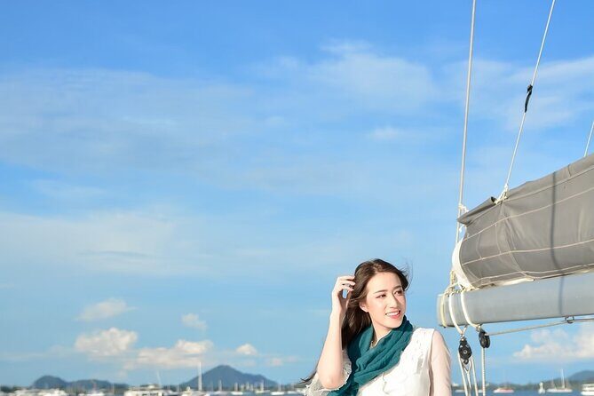 Private Catamaran Yacht to Maiton and Coral with sunset cruise - Key Points