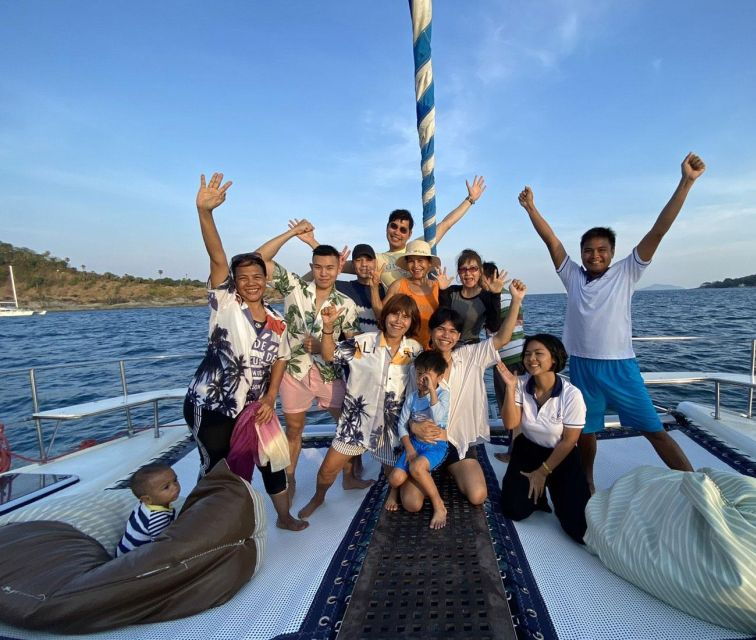 private-catamaran-yacht-to-phi-phi-island-2