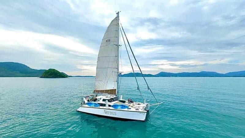 Private Catamaran Yacht to Phi Phi Island - Key Points