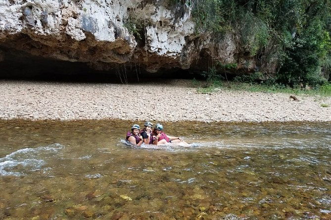 private-cave-tubing-zipline-tour-with-lunch-from-placencia