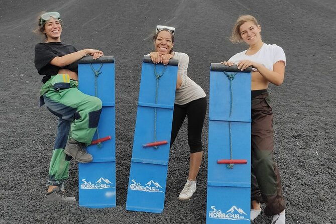 private-cerro-negro-sandboarding