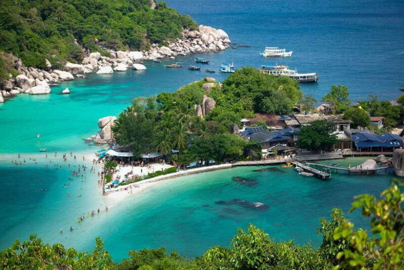 private-charter-boat-around-koh-tao-snorkel-paradise