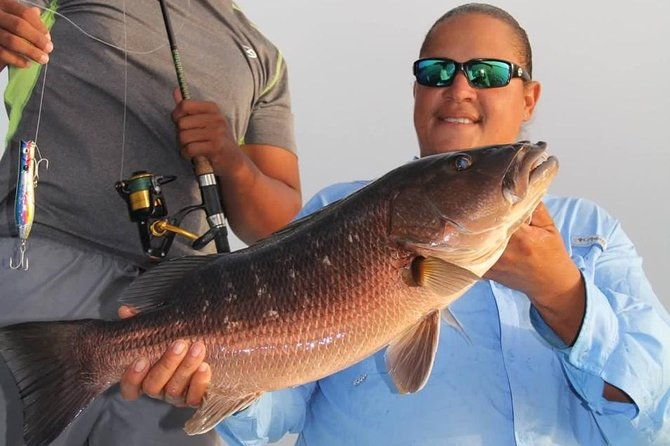 private-charter-inner-reef-trolling-spin-casting-island-stop