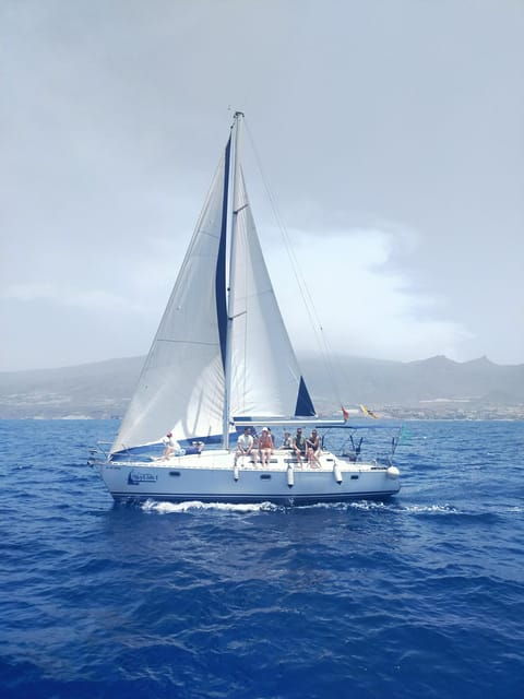 private-charter-on-sailboat-coastal-trip-with-snorkeling-in-the-bay