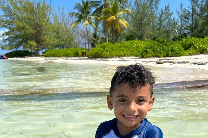private-charter-stingray-city-sandbar-snorkeling-starfish-point