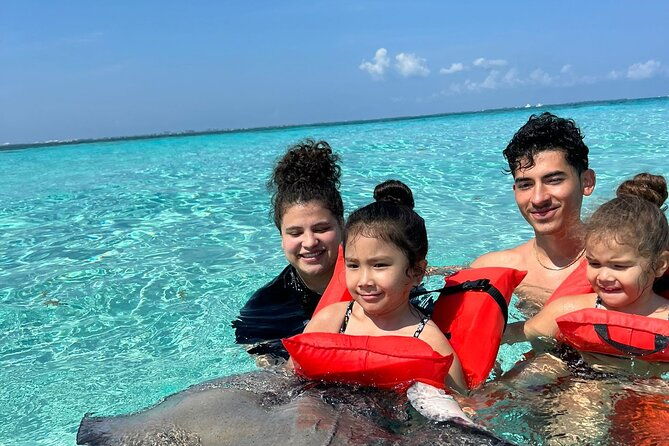 private-charter-stingray-city-sandbar-snorkeling-starfish-point