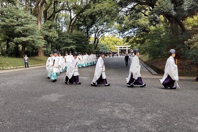 private-chartered-taxi-tokyo-tour-with-certified-japanese-guide
