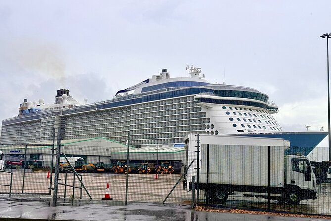 private-chauffeur-london-heathrow-from-to-southampton-cruise-port