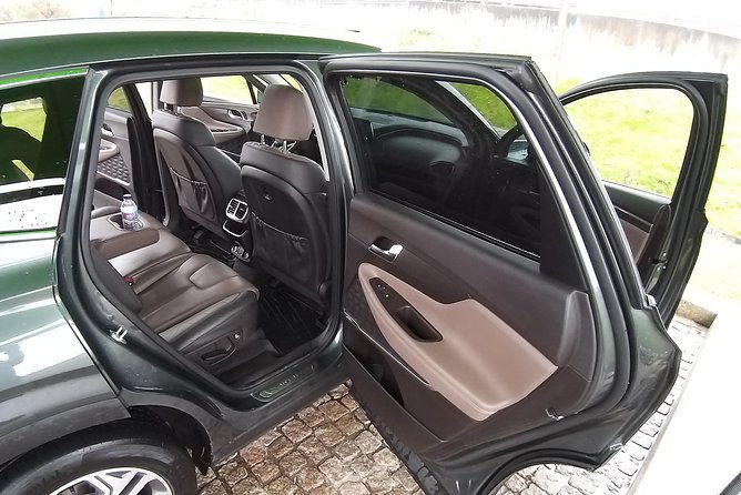 private-chauffeur-service-and-executive-car-hire-4-hours-custom