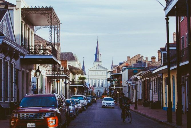 private-chauffeured-and-historian-guided-city-tour-of-new-orleans