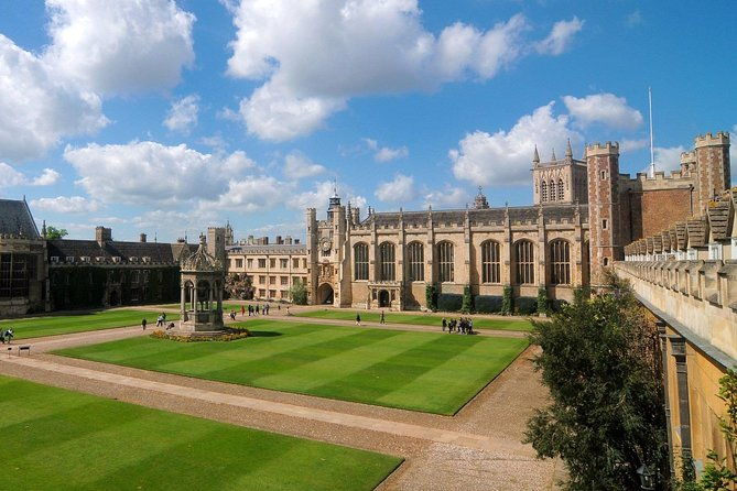 private-chauffeured-range-rover-to-cambridge-from-london