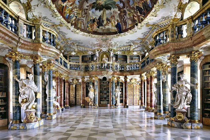 private-chauffeured-tour-to-caserta-royal-palace-from-rome-and-designer-outlet