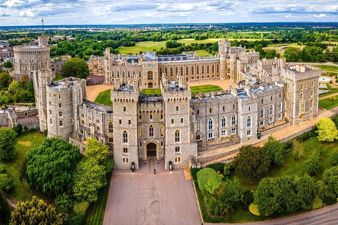 private-chauffeured-tour-to-windsor-castle-from-london-4