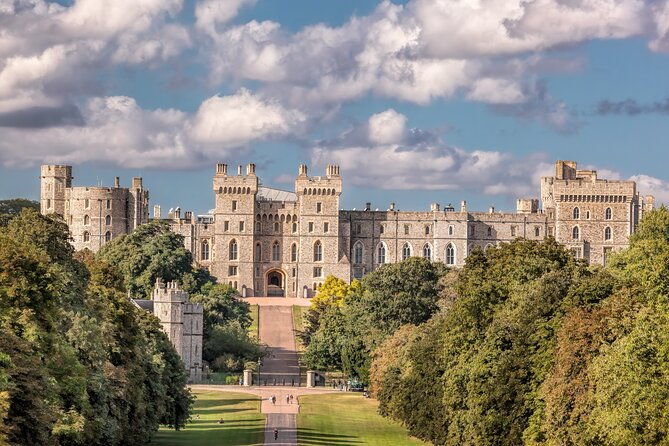 private-chauffeured-tour-to-windsor-castle-from-london-4