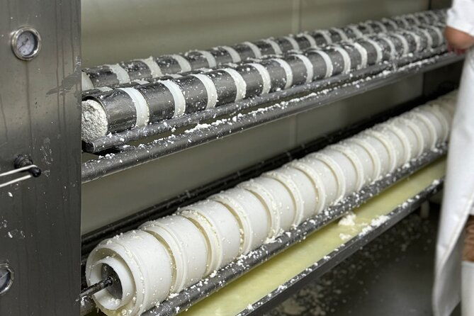 private-cheese-factory-visit-wine-tasting-tile-painting-tour