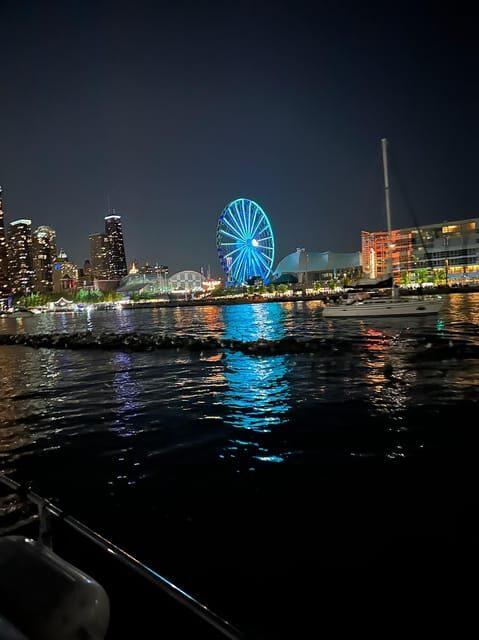 Private Chicago Boat Rental - Explore Chicago's Skyline - An In-Depth Look at the Chicago Yacht Experience